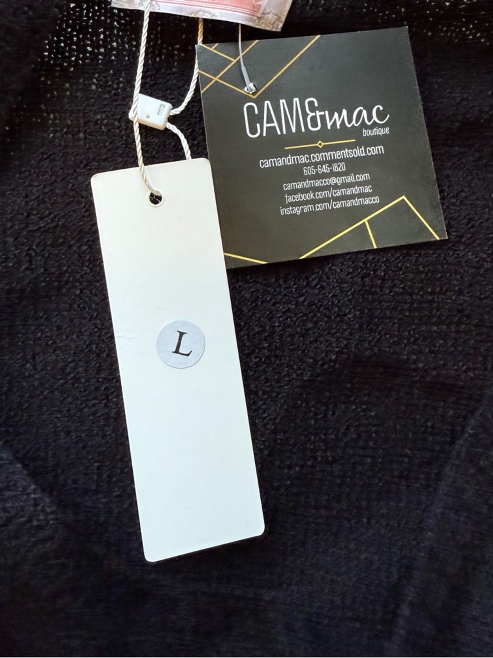 🫶🏻 Cam & Mac Black and White Striped Knit Pullover - Picture 3 of 5